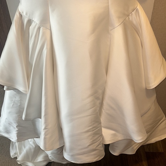 Mori Lee Mermaid Cut Wedding Dress - Picture 4 of 13